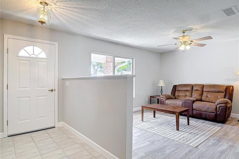 Villa ou maison à vendre à Daytona Beach, Floride: 3 chambres, 110.55 m2 № 1915197 - photo 6