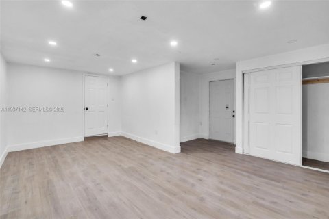 Villa ou maison à vendre à North Miami, Floride: 4 chambres, 153.57 m2 № 1995018 - photo 20