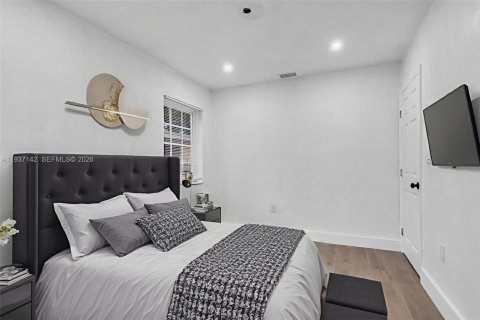 Villa ou maison à vendre à North Miami, Floride: 4 chambres, 153.57 m2 № 1995018 - photo 15