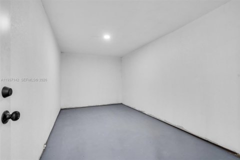 Villa ou maison à vendre à North Miami, Floride: 4 chambres, 153.57 m2 № 1995018 - photo 25