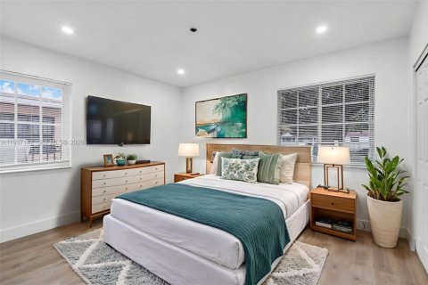 Villa ou maison à vendre à North Miami, Floride: 4 chambres, 153.57 m2 № 1995018 - photo 13