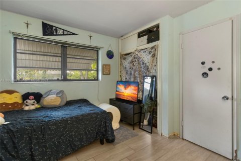 House in Oakland Park, Florida 3 bedrooms, 120.77 sq.m. № 1441502 - photo 20