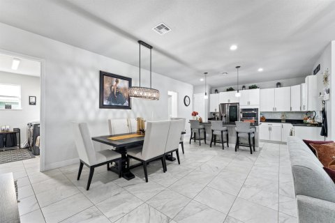 Casa en venta en Port St. Lucie, Florida, 4 dormitorios, 186.83 m2 № 2426071 - foto 13