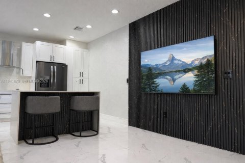 House in Cutler Bay, Florida 3 bedrooms, 174.28 sq.m. № 1998793 - photo 15