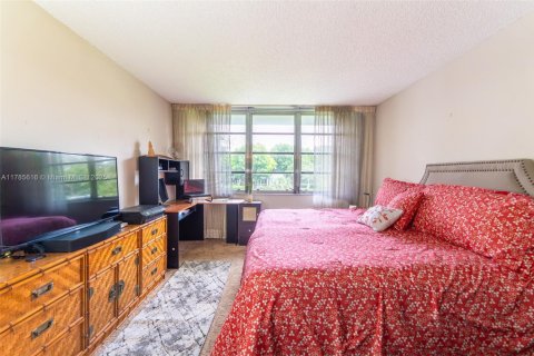 Condo in Pompano Beach, Florida, 3 bedrooms  № 1726592 - photo 26