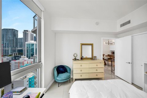 Condo in Miami, Florida, 2 bedrooms  № 2047570 - photo 27