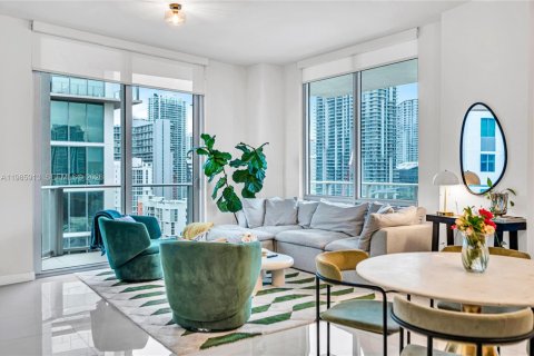 Condo in Miami, Florida, 2 bedrooms  № 2047570 - photo 6