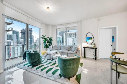 Condo in Miami, Florida, 2 bedrooms  № 2047570 - photo 3