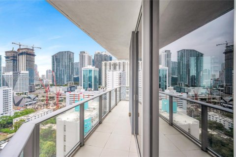 Condo in Miami, Florida, 2 bedrooms  № 2047570 - photo 19