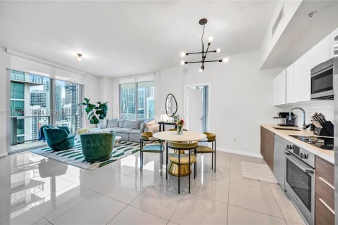 Condo in Miami, Florida, 2 bedrooms  № 2047570 - photo 12