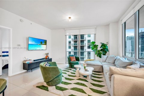 Condo in Miami, Florida, 2 bedrooms  № 2047570 - photo 13
