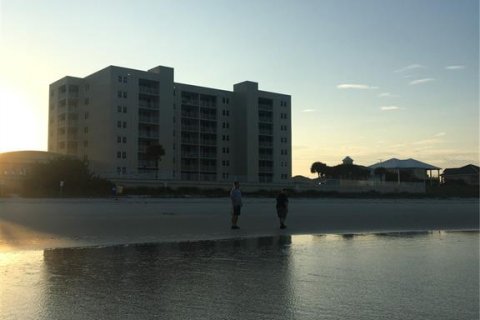 Condo in Ponce Inlet, Florida, 2 bedrooms  № 2110711 - photo 3