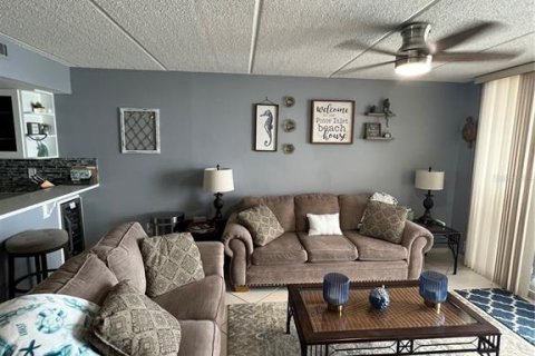 Condo in Ponce Inlet, Florida, 2 bedrooms  № 2110711 - photo 16