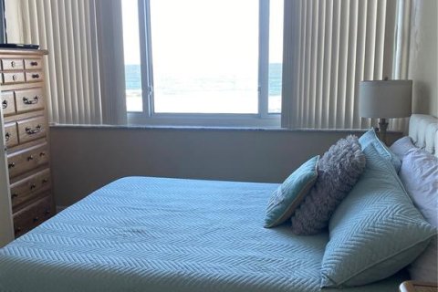 Condo in Ponce Inlet, Florida, 2 bedrooms  № 2110711 - photo 23