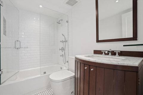 Casa en alquiler en Miami, Florida, 3 dormitorios, 113.81 m2 № 2036269 - foto 23