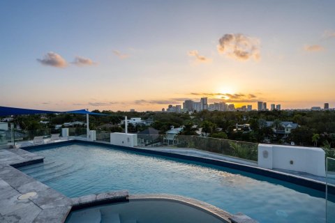 Condo in Fort Lauderdale, Florida, 3 bedrooms № 2268054 - photo 10