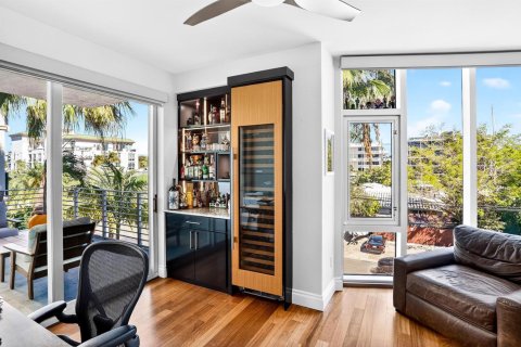 Condo in Fort Lauderdale, Florida, 3 bedrooms № 2268054 - photo 2
