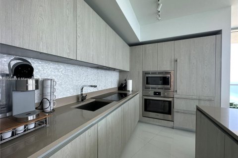 Condo in Hollywood, Florida, 2 bedrooms  № 1709134 - photo 7