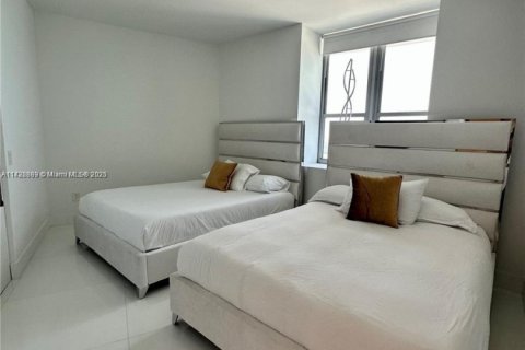 Condo in Hollywood, Florida, 2 bedrooms  № 1709134 - photo 18