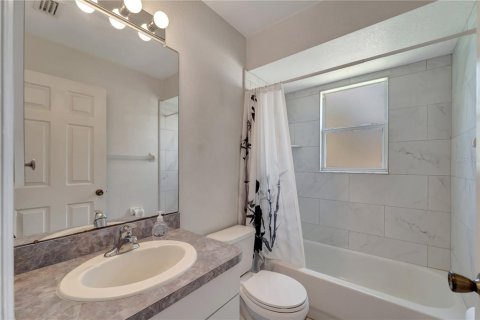 Casa en alquiler en North Port, Florida, 3 dormitorios, 111.95 m2 № 1885955 - foto 18