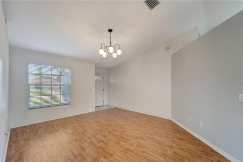 Casa en alquiler en North Port, Florida, 3 dormitorios, 111.95 m2 № 1885955 - foto 5