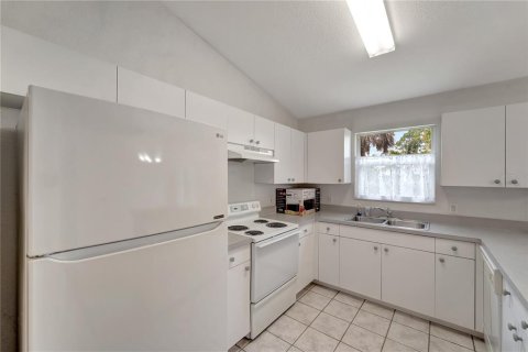 Casa en alquiler en North Port, Florida, 3 dormitorios, 111.95 m2 № 1885955 - foto 11