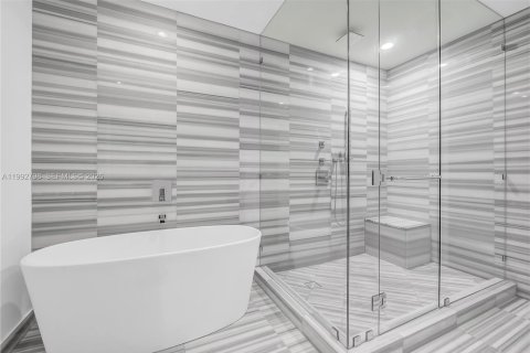 Copropriété à vendre à Aventura, Floride: 3 chambres, 275.18 m2 № 2255719 - photo 14