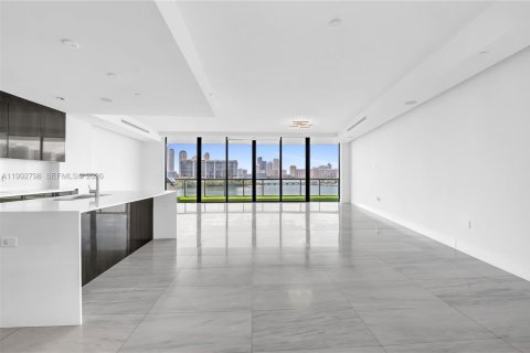 Condo à Aventura, Floride, 3 chambres  № 2255719