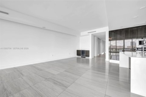 Copropriété à vendre à Aventura, Floride: 3 chambres, 275.18 m2 № 2255719 - photo 8