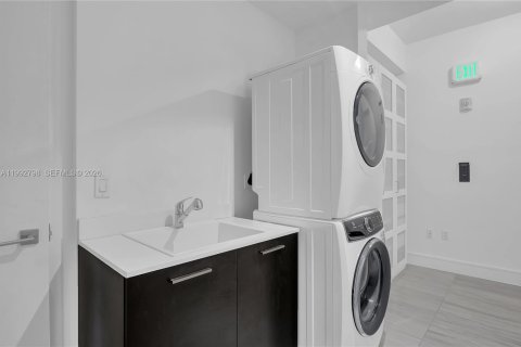 Copropriété à vendre à Aventura, Floride: 3 chambres, 275.18 m2 № 2255719 - photo 24