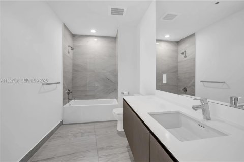Copropriété à vendre à Aventura, Floride: 3 chambres, 275.18 m2 № 2255719 - photo 21