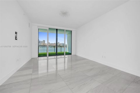Copropriété à vendre à Aventura, Floride: 3 chambres, 275.18 m2 № 2255719 - photo 10