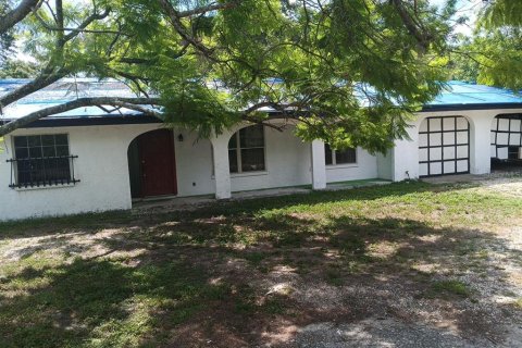 Villa ou maison à Tampa, Floride 4 chambres, 193.24 m2 № 2202240