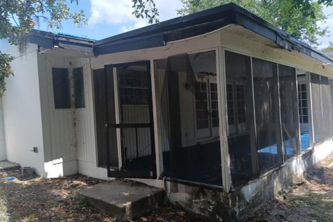 Villa ou maison à vendre à Tampa, Floride: 4 chambres, 193.24 m2 № 2202240 - photo 5