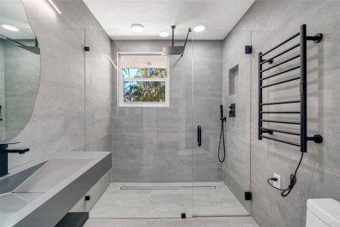 Villa ou maison à vendre à Sarasota, Floride: 3 chambres, 192.49 m2 № 1546220 - photo 11
