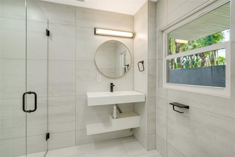 Villa ou maison à vendre à Sarasota, Floride: 3 chambres, 192.49 m2 № 1546220 - photo 16