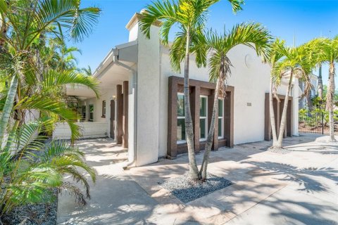 Villa ou maison à vendre à Sarasota, Floride: 3 chambres, 192.49 m2 № 1546220 - photo 2