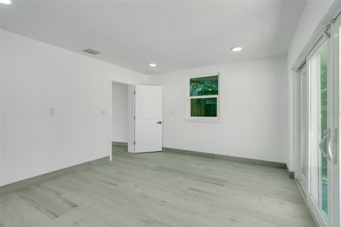 Villa ou maison à vendre à Sarasota, Floride: 3 chambres, 192.49 m2 № 1546220 - photo 10