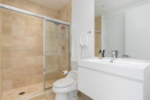 Condo in Sunny Isles Beach, Florida, 2 bedrooms  № 2428405 - photo 14