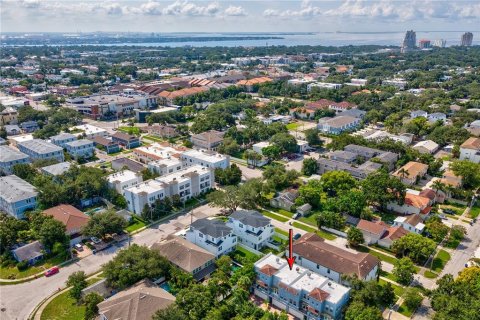 Touwnhouse à vendre à Tampa, Floride: 3 chambres, 186.27 m2 № 1838088 - photo 4
