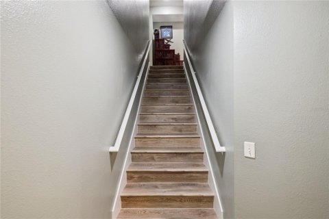 Touwnhouse à vendre à Tampa, Floride: 3 chambres, 186.27 m2 № 1838088 - photo 12