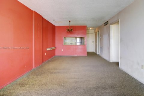 Condo in Miami Beach, Florida, 1 bedroom  № 1947925 - photo 6