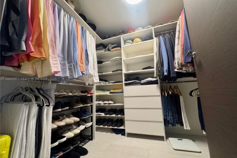 Copropriété à vendre à Miami, Floride: 3 chambres, 177.35 m2 № 1981813 - photo 22