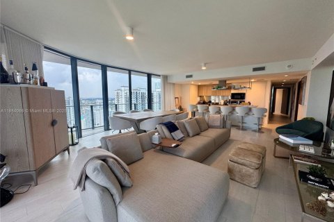 Copropriété à vendre à Miami, Floride: 3 chambres, 177.35 m2 № 1981813 - photo 15