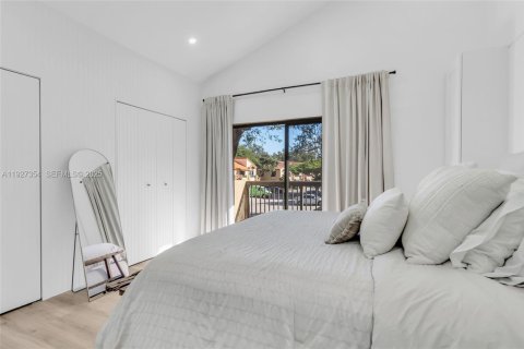 Adosado en venta en Miami, Florida, 2 dormitorios, 107.02 m2 № 1986258 - foto 16