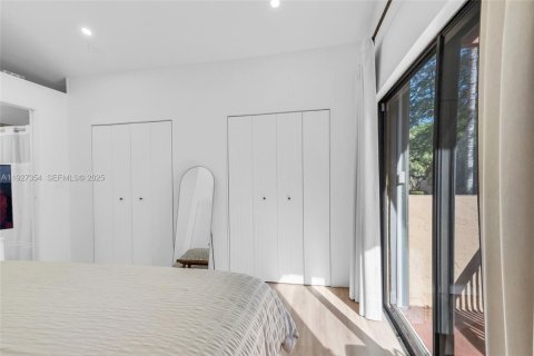 Adosado en venta en Miami, Florida, 2 dormitorios, 107.02 m2 № 1986258 - foto 18