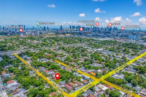 Casa en venta en Miami, Florida, 4 dormitorios № 1945912 - foto 8