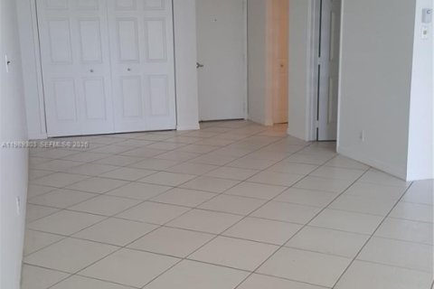 Condo in Miami Beach, Florida, 1 bedroom  № 2051479 - photo 7