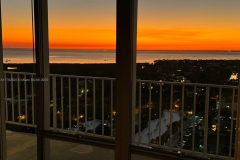 Condominio en alquiler en Key Biscayne, Florida, 2 dormitorios, 174.19 m2 № 1990970 - foto 20