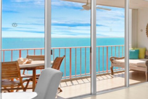 Condominio en alquiler en Key Biscayne, Florida, 2 dormitorios, 174.19 m2 № 1990970 - foto 6